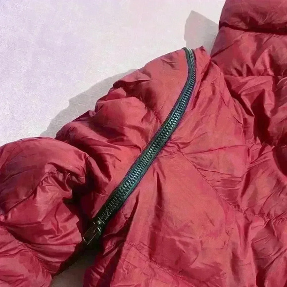 Mackage Montreal Red Asymmetrical Goose Down Zip Sleeves Vest Puffer Jacket - Picture 11 of 12